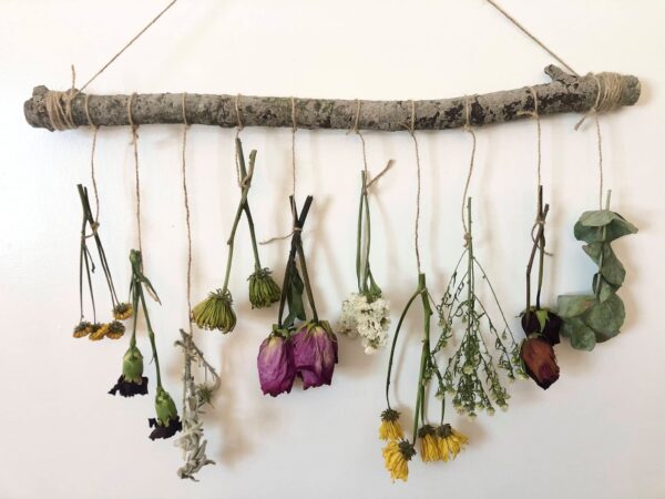 hanging flower wall decor