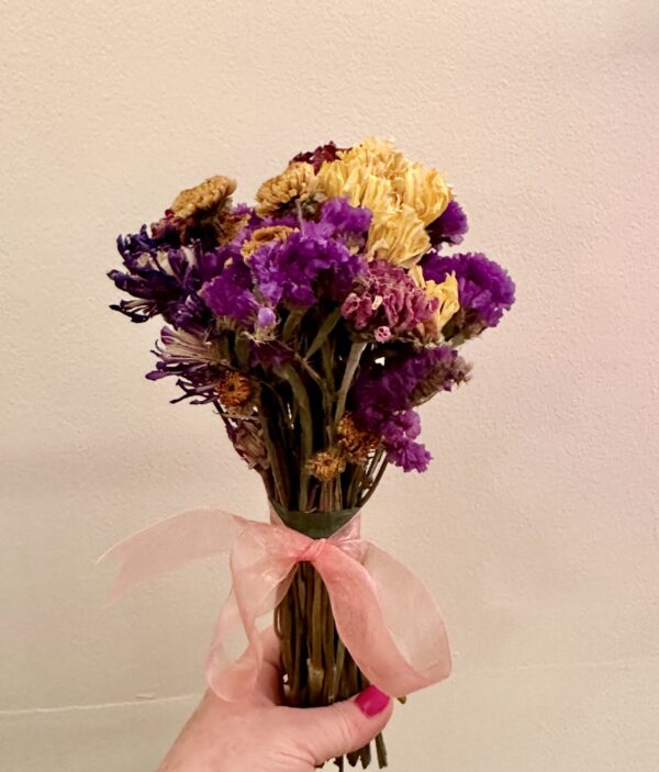 small dried flower bouquet