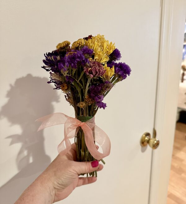 small dried flower bouquet