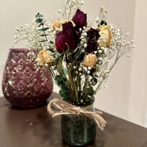 bud vase flower arrangement
